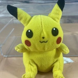 Vintage 90s Pokemon Hasbro Plush PIKACHU 6 inch Toy